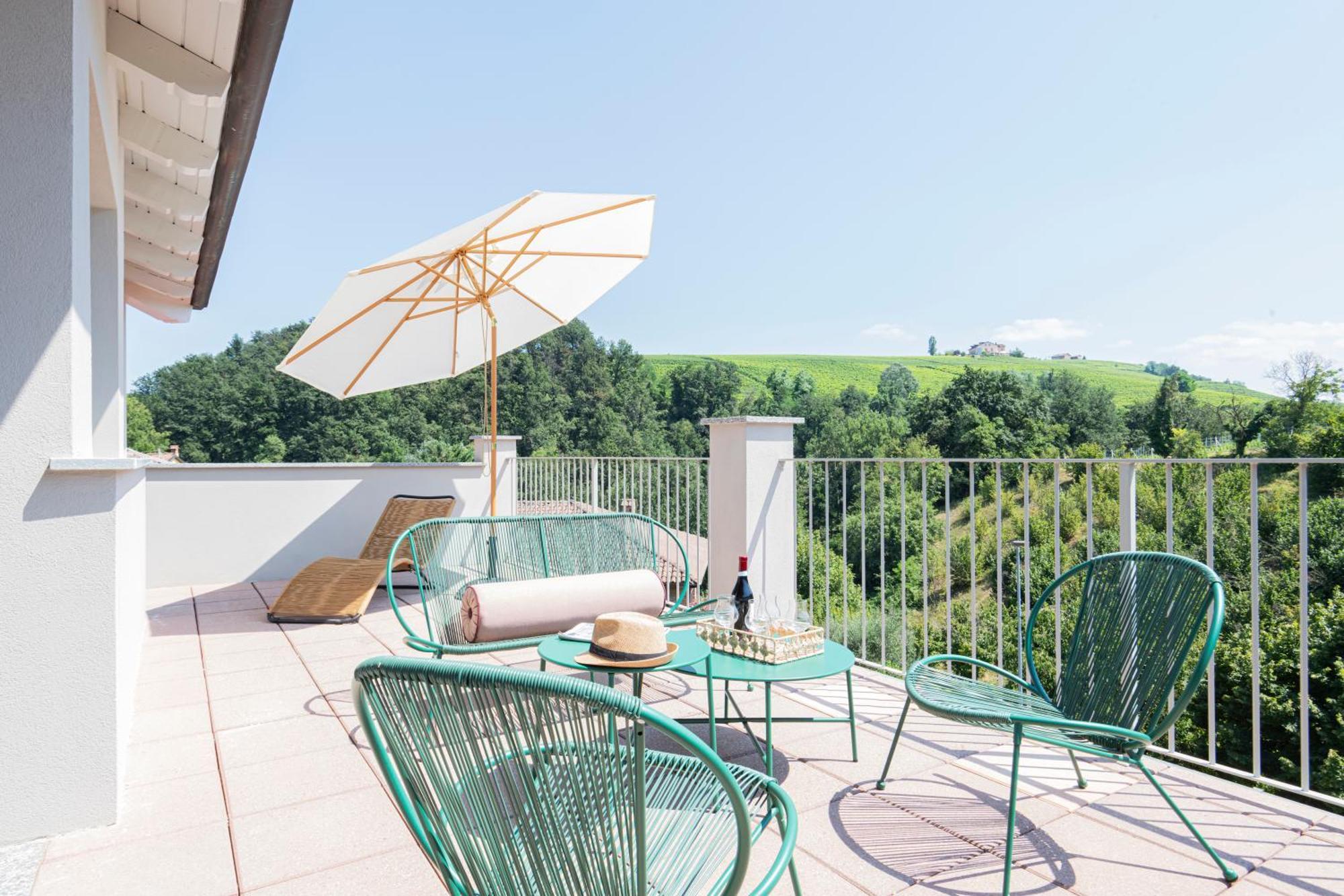 Asilo In Barolo Hotel Exterior photo