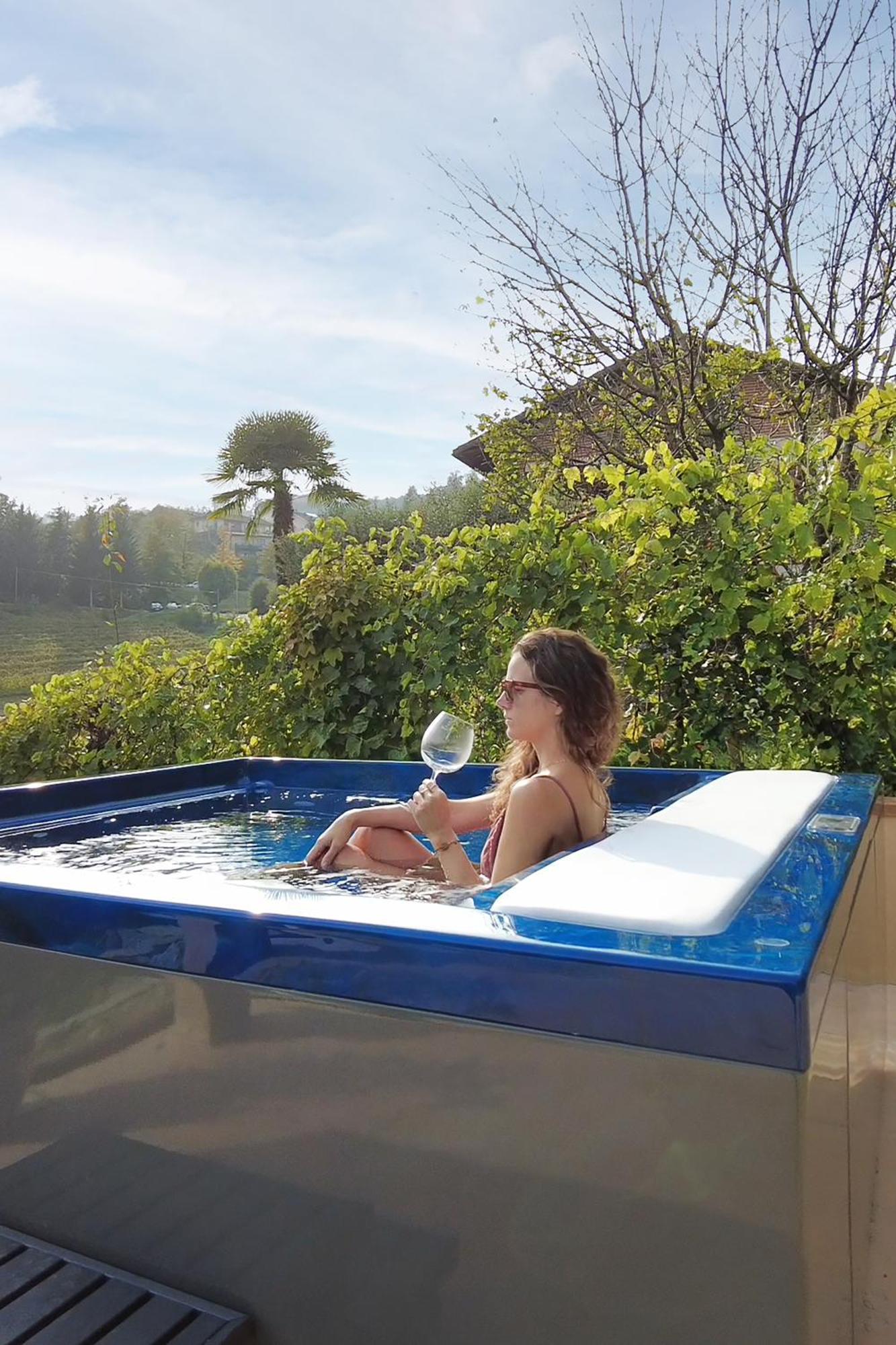 Asilo In Barolo Hotel Exterior photo