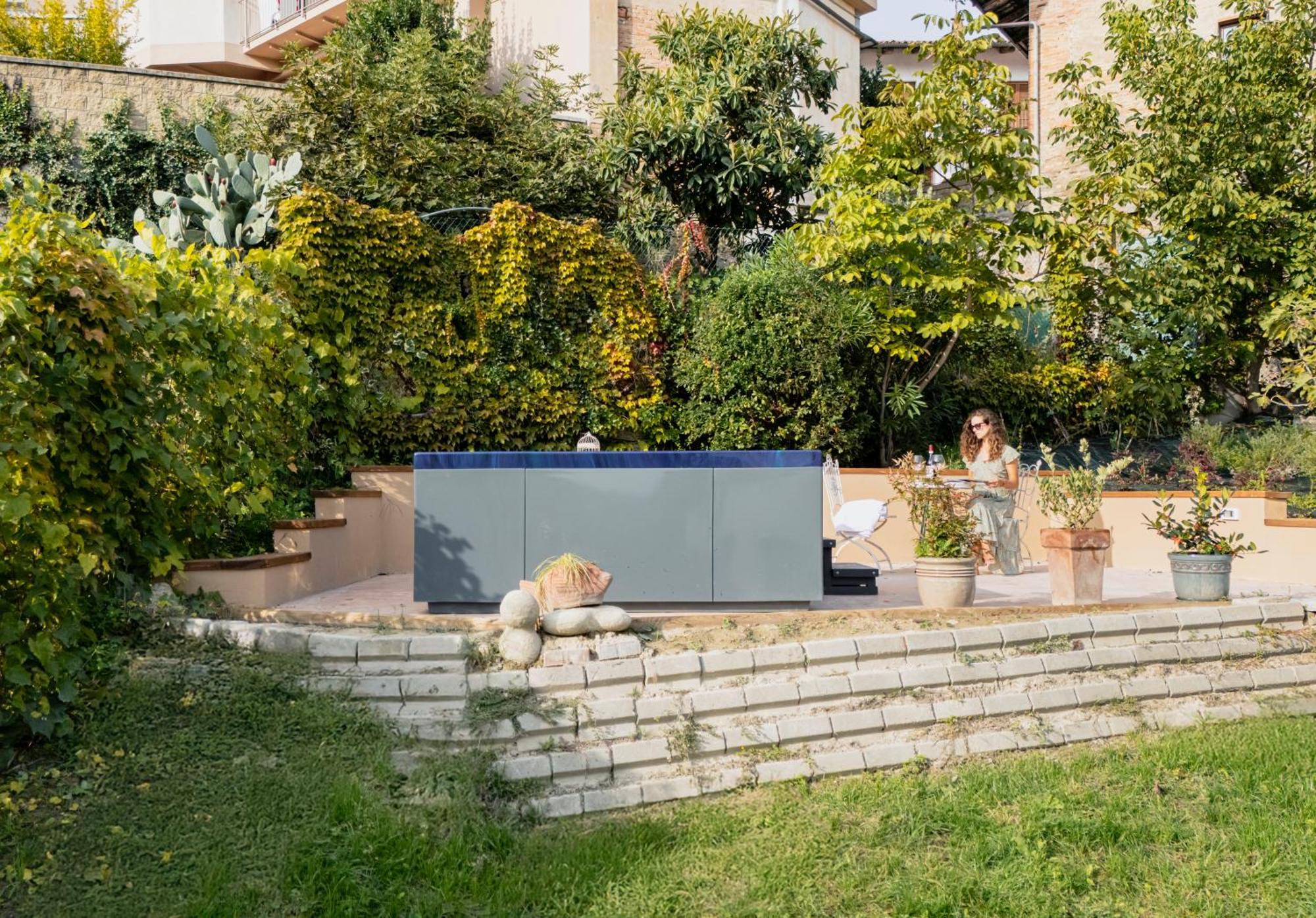 Asilo In Barolo Hotel Exterior photo